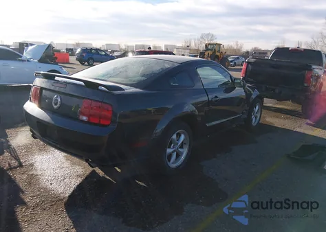 2007 Ford Mustang Gt Deluxe/Gt Premium из США, поврежденный, VIN 1ZVFT82H575295688